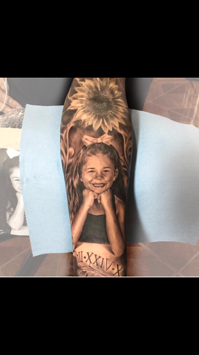 Tattoo Shop «Ink Ur Skin Tattoo Studio», reviews and photos, 22153 S Dixie Hwy, Miami, FL 33170, USA