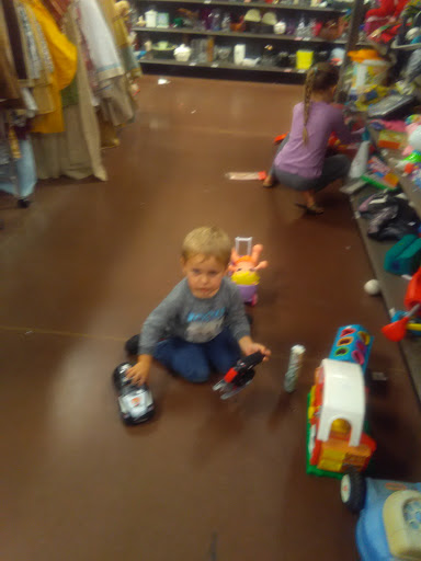 Thrift Store «Goodwill - University Pointe», reviews and photos, 5808 University Pointe Blvd, Charlotte, NC 28262, USA