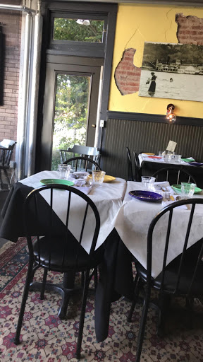 Fine Dining Restaurant «BrewRiver GastroPub», reviews and photos, 2062 Riverside Dr, Cincinnati, OH 45202, USA