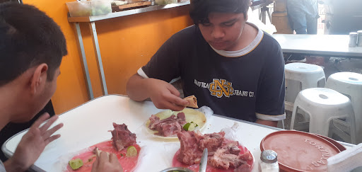 Restaurante HUESITOS EN CARNITAS DON FER en Tecámac