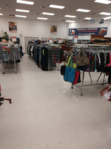 Non-Profit Organization «Goodwill Houston Select Stores», reviews and photos