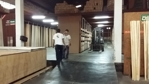 Carpinteros de puertas en Asunción