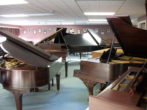 Verhnjak Piano's