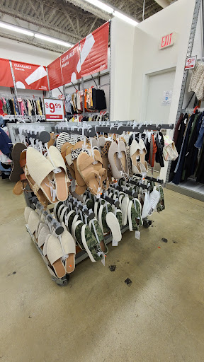 Clothing Store «Old Navy», reviews and photos, 3801 Oakwood Blvd, Hollywood, FL 33020, USA