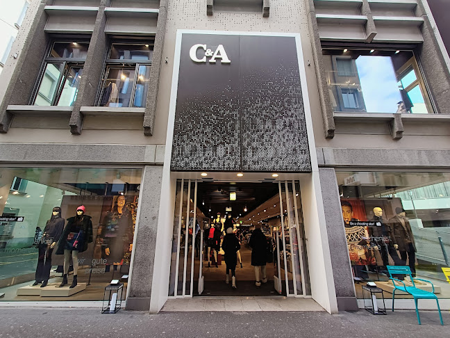 C&A - Bekleidungsgeschäft