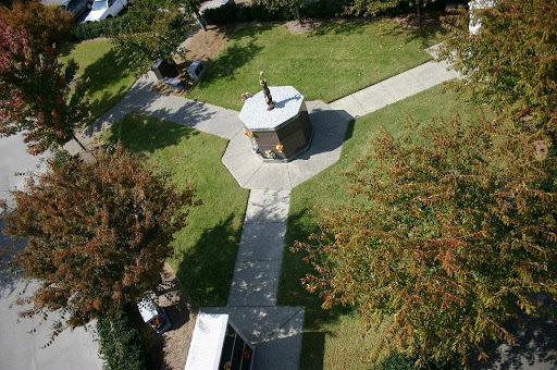 Funeral Home «Hendersonville Memory Gardens & Funeral Home», reviews and photos, 353 E Main St, Hendersonville, TN 37075, USA