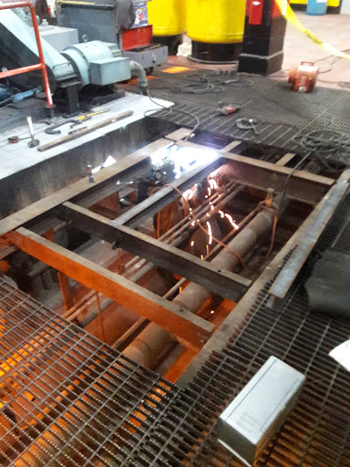 Shopping Mall «Rochdale Village Shopping Mall», reviews and photos, 169-65 137th Ave, Jamaica, NY 11434, USA