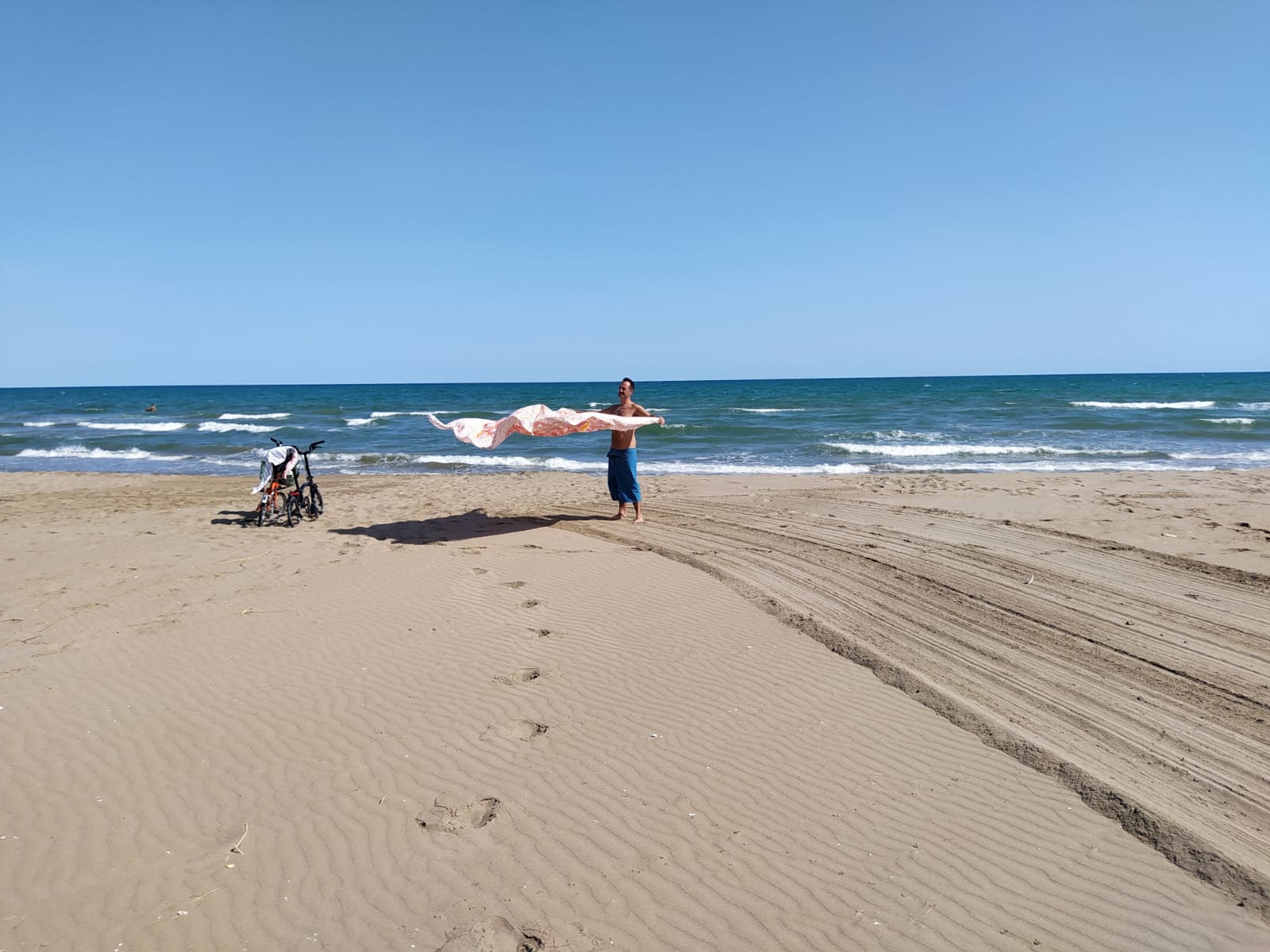 Photo de Platja de Migjorn - recommandé pour les voyageurs en famille avec des enfants