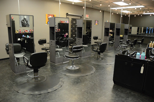 Beauty Salon «ClipZone Salon and Spa», reviews and photos, 1913 C St, Anderson, IN 46016, USA