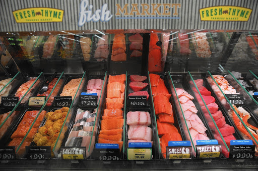 Grocery Store «Fresh Thyme Farmers Market - Kirkwood MO», reviews and photos, 1018 N Kirkwood Rd, Kirkwood, MO 63122, USA