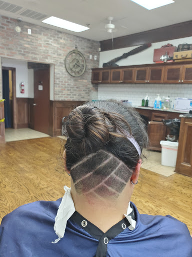 Barber Shop «Luis Barber Classic Barbershop», reviews and photos, 1135 Bell Rd, Antioch, TN 37013, USA