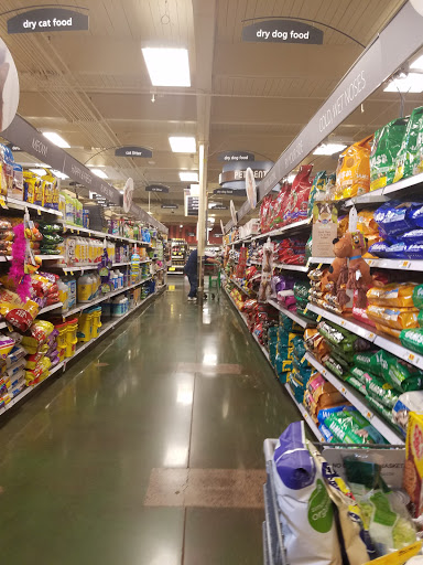 Grocery Store «Fred Meyer», reviews and photos, 14700 SE McLoughlin Blvd, Milwaukie, OR 97267, USA
