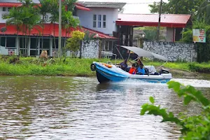 Riverside Hotel image