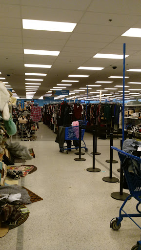 Clothing Store «Ross Dress for Less», reviews and photos, 7884 Van Nuys Blvd, Van Nuys, CA 91402, USA