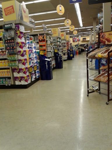 Grocery Store «Safeway», reviews and photos, 7414 Little River Turnpike, Annandale, VA 22003, USA