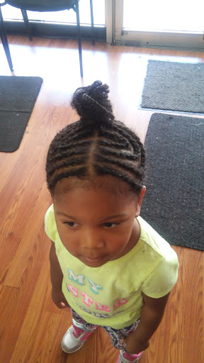 Beauty Salon «Ooh La La Saloon», reviews and photos, 1133 Silas Creek Pkwy, Winston-Salem, NC 27127, USA