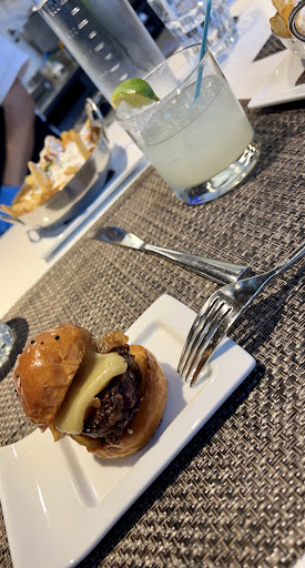 American Restaurant «D Bar Denver», reviews and photos, 494 E 19th Ave, Denver, CO 80203, USA