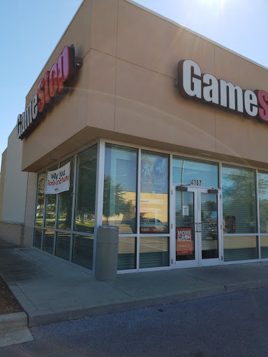 GameStop, 4785 US-90, Milton, FL 32571, USA, 
