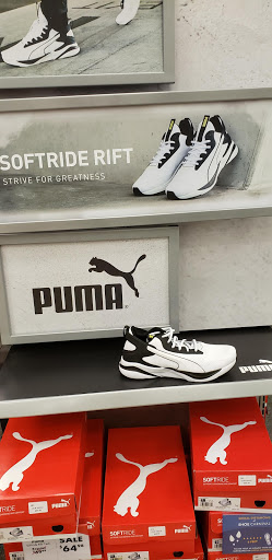 Shoe Store «Shoe Carnival», reviews and photos, 2105 N Prospect Ave, Champaign, IL 61822, USA