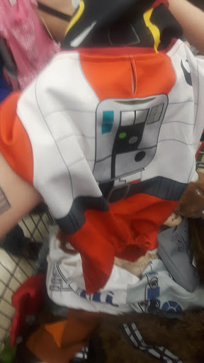 Pet Supply Store «Petco Animal Supplies», reviews and photos, 3459 Valley Plaza Pkwy, Fort Wright, KY 41017, USA