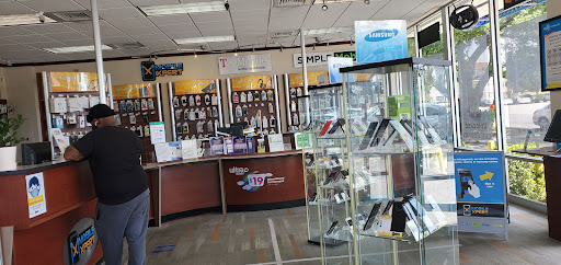 Cell Phone Store «Wireless Toyz North Miami | iPhone Repair 33161», reviews and photos, 995 NE 135th St, North Miami, FL 33161, USA