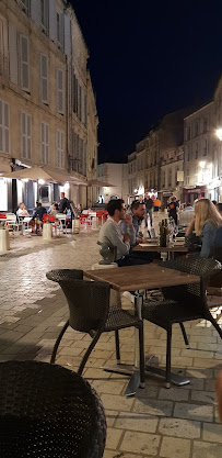 Atmosphère du Restaurant français La Fleur de Sel à La Rochelle - n°7
