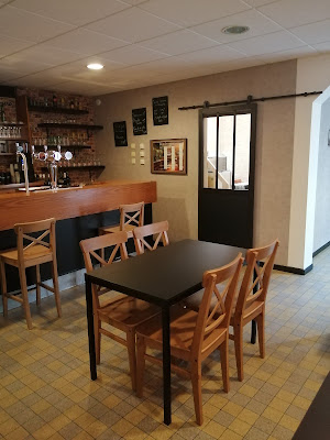 Au Carré d'As à Montville