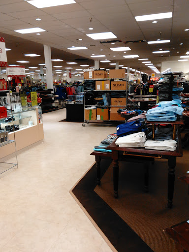 Bon-Ton, 5737 S Transit Rd, Lockport, NY 14094, USA, 