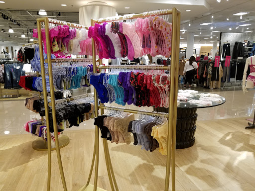 Department Store «Nordstrom», reviews and photos, 300 Los Cerritos Center, Cerritos, CA 90703, USA