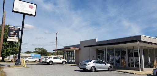 The Pin Cushion - Fabric & Quilt Shop, 657 N Delsea Dr, Vineland, NJ 08360, USA, 