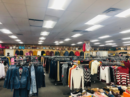 Shoe Store «Gussini Fashion & Shoes», reviews and photos, 3443 Laurel Fort Meade Rd, Laurel, MD 20724, USA