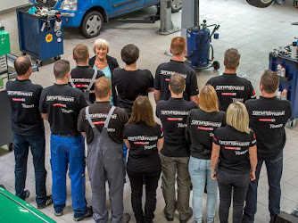 Autohaus Sprungmann GmbH Nissan und Suzuki Werkstatt und Verkauf am Hauptsitz