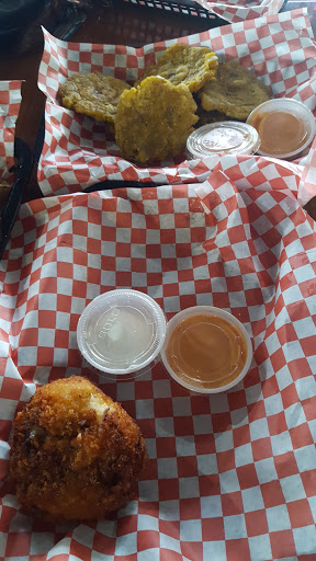 Liquor Store «Payless Tobacco & Liquor», reviews and photos, 386 Irving Park Rd, Roselle, IL 60172, USA