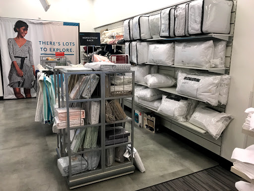 Department Store «Nordstrom Rack Skyview Center», reviews and photos, 4024 College Point Blvd, Flushing, NY 11354, USA