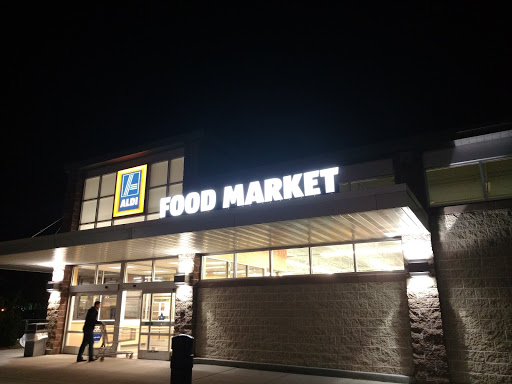 Supermarket «ALDI», reviews and photos, 481 Park Ave, Lindenhurst, NY 11757, USA