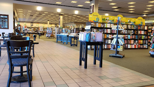 Book Store «Barnes & Noble», reviews and photos, 31325 Pacific Hwy S, Federal Way, WA 98003, USA