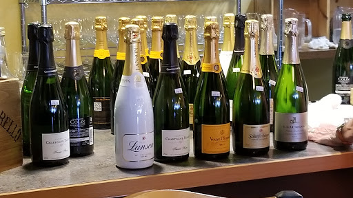 Wine Store «Santiam Wine Co», reviews and photos, 1555 12th St SE, Salem, OR 97302, USA