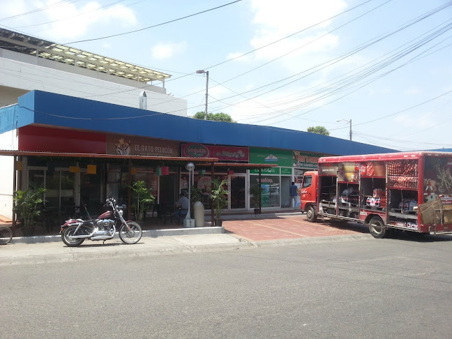 Centro Comercial Puerto Azul - Centro comercial