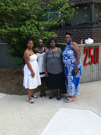 Recreation Center «Doles Recreation Center», reviews and photos, 250 S 6th Ave, Mt Vernon, NY 10550, USA