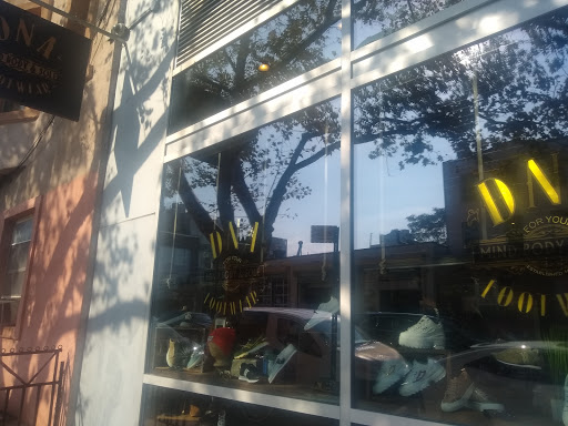 Shoe Store «DNA Footwear Williamsburg», reviews and photos, 133 N 7th St, Brooklyn, NY 11249, USA