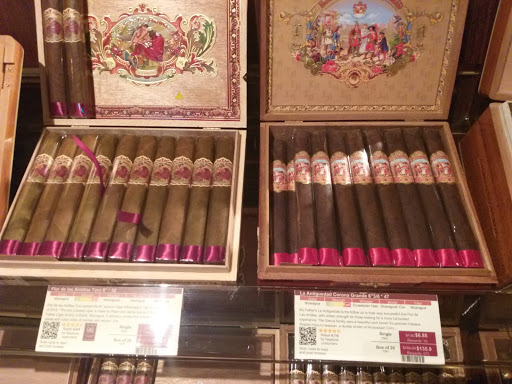 Cigar Shop «Miami Cigar Shop - Neptune Cigars SuperStore», reviews and photos, 9308 S Dixie Hwy, Kendall, FL 33156, USA
