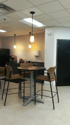 Car Dealer «Vanderstyne Toyota», reviews and photos, 4374 W Ridge Rd, Rochester, NY 14626, USA