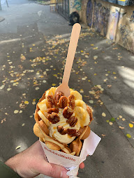 Photo n°67 de BubbleWaffle Paris Republique à Paris ()