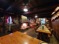 Atmosphère du Restaurant Refuge du Tornieux à Sallanches - n°13