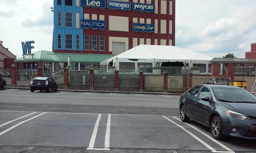 VF Outlet Center, 801 Hill Ave B117, Reading, PA 19610, USA, 