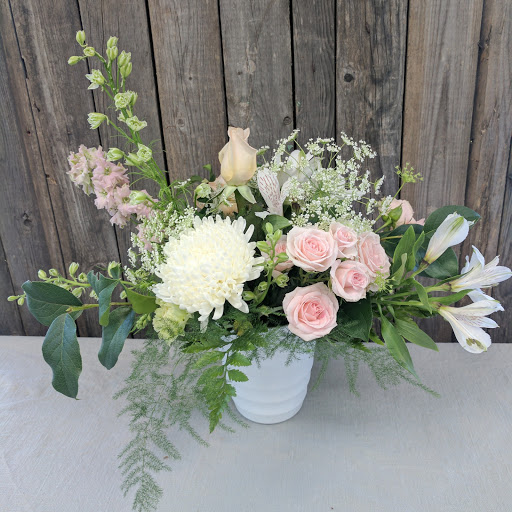 Florist «Kent Floral Co.», reviews and photos, 1109 S Water St, Kent, OH 44240, USA