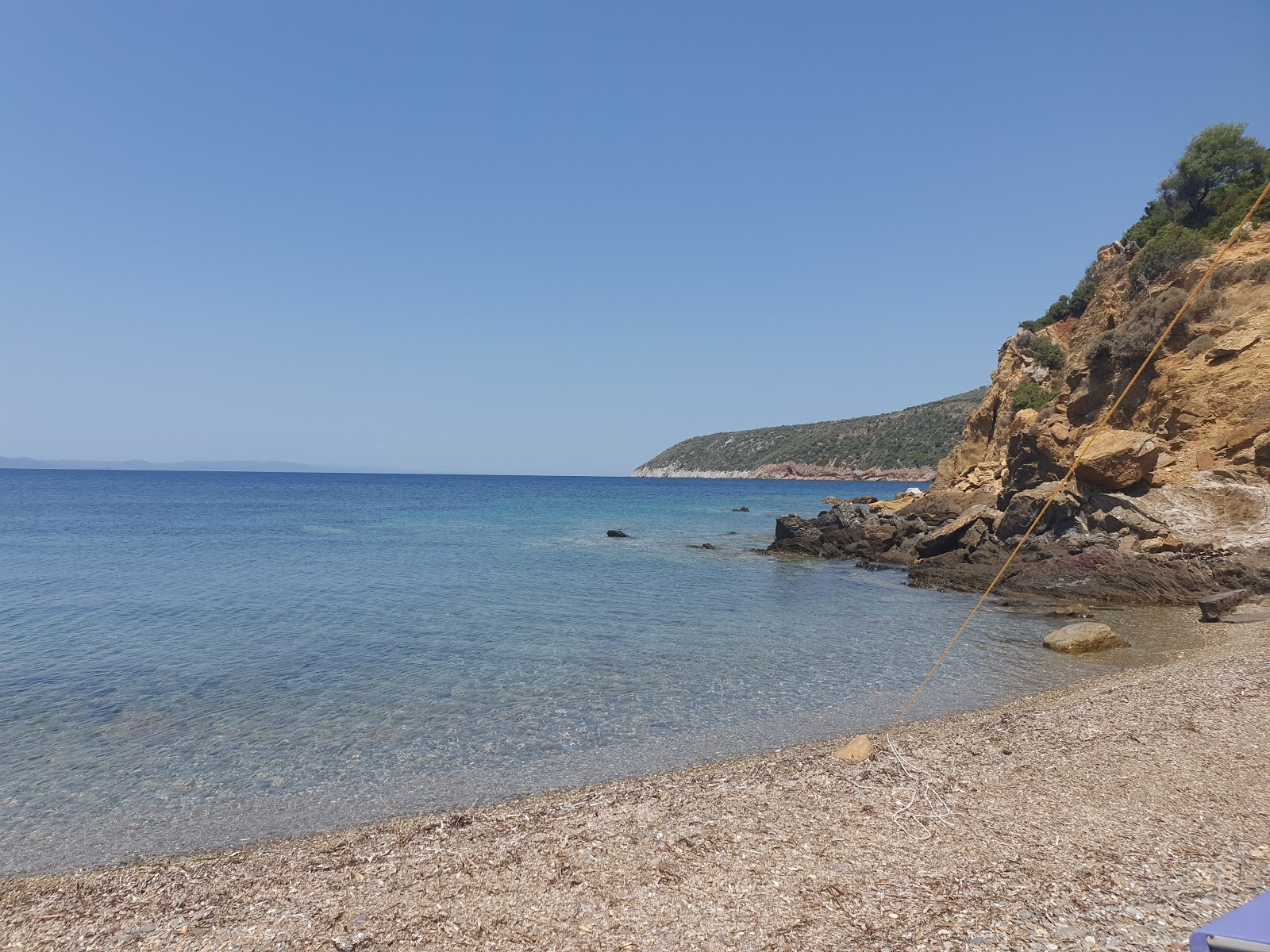 Photo de Secret beach protégé par des falaises