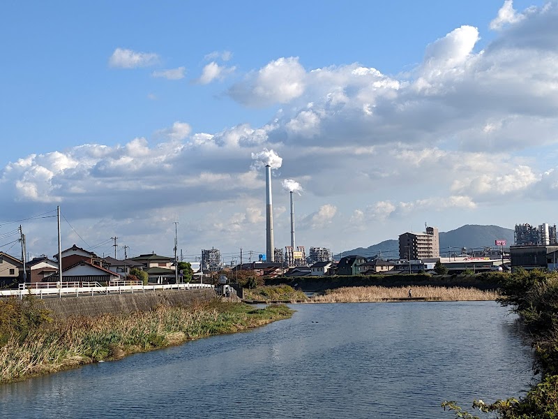 TOKUYAMA smoking chimneys