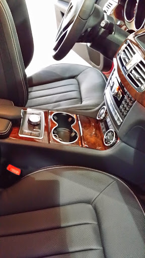 Mercedes Benz Dealer «Feldmann Imports Mercedes-Benz», reviews and photos, 4901 American Blvd W, Bloomington, MN 55437, USA