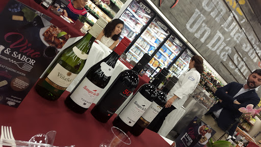 Grocery Store «Northgate Gonzalez Markets», reviews and photos, 11660 Firestone Blvd, Norwalk, CA 90650, USA